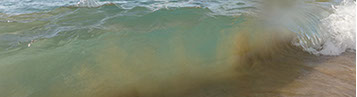 Contrairement aux idées reçus, c'est rare qu'il y ai de grosse vagues sur la plage de Grande-Anse à Deshaies Guadeloupe